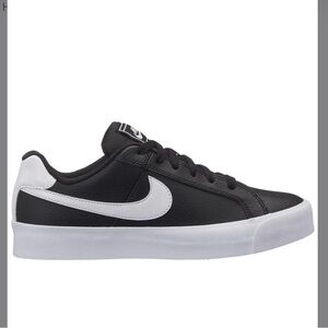Nike Court Royale Classic Black and White Low-Tops